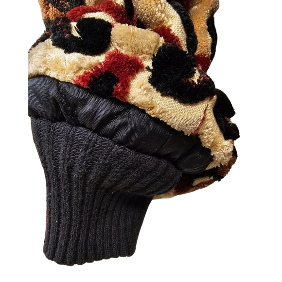 Vintage 1970s Russ Damask Carpet Coat - Picture 6 of 12